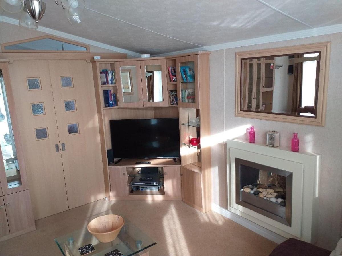 6 Berth Deluxe Ml7 On The Golden Palm Chapel Saint Leonards Exterior foto
